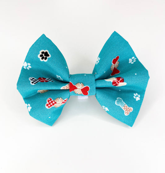 Christmas Paws and Bones Bow tie