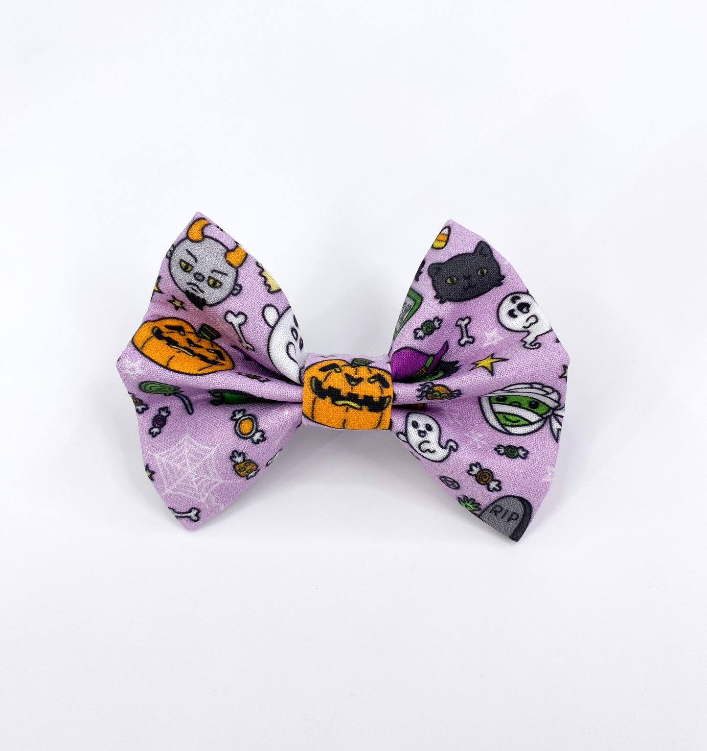 Spooky Bow tie (Lilac)